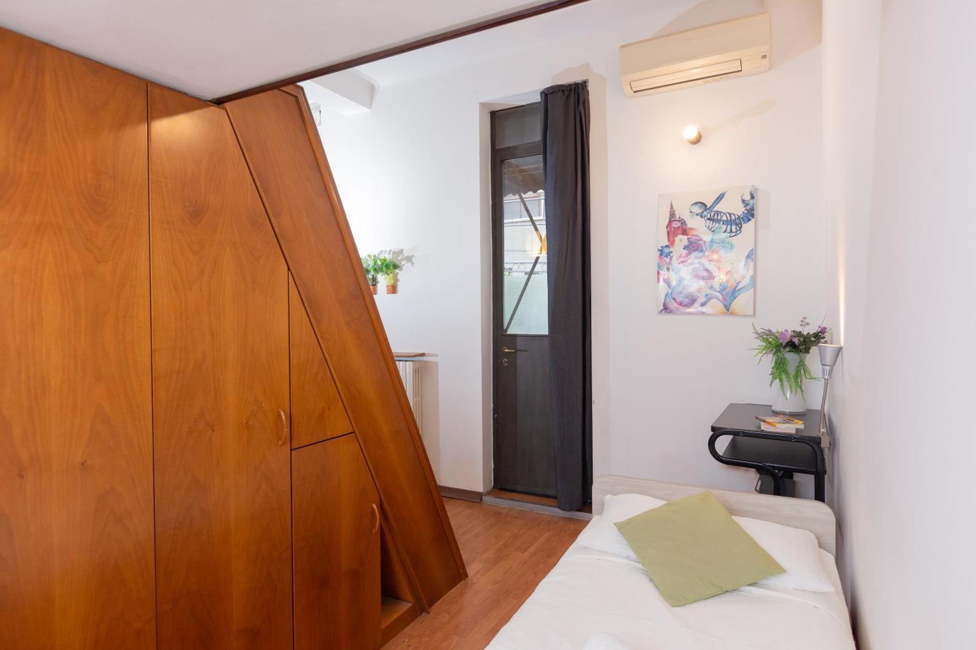 Soft Colors Exclusive Apartment - Navigli District - M2 — Photos 2